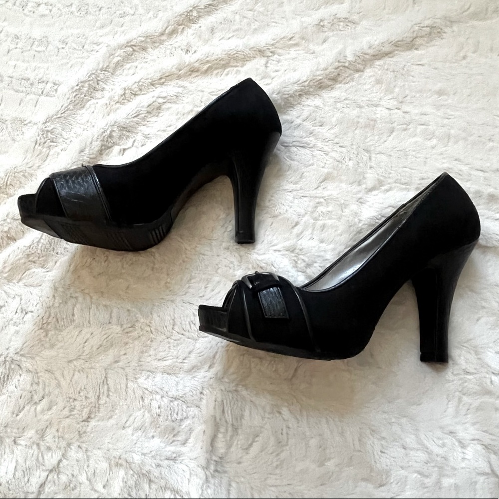 Target Mossimo High Heel Peep Toe Black Faux Suede & Snakeskin Pumps, Size 5.5 - Picture 3 of 13